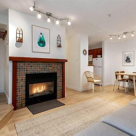 Cozy Townhouse In Whistler Village North المظهر الخارجي الصورة
